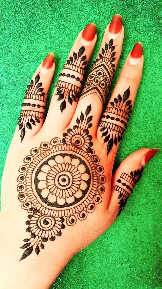 Top 15 Quick And Easy Mehndi Designs With Images