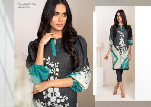 Alkaram Studio's latest Winter Collection 2020 (106)