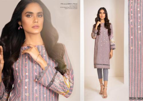 Alkaram Studio's latest Winter Collection 2020 (76)