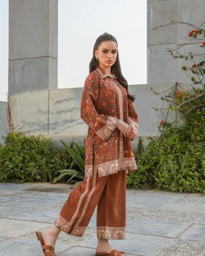 Asim-Jofa-Premium-Lawn-Collection-2025-13