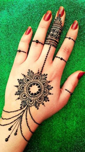 Beautiful-Henna-Design-12
