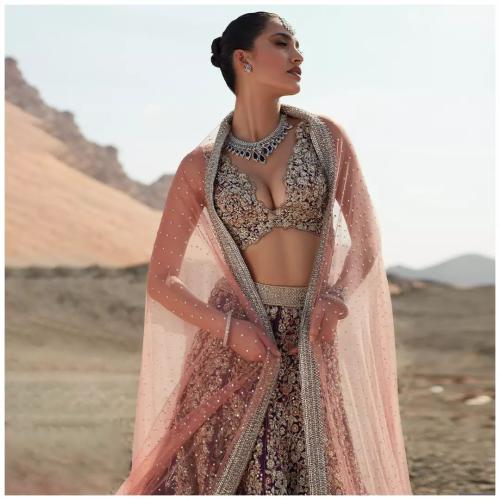 Glamorous-Bridal-Couture-LIWA-by-ZAIN-HASHMI-2023 11