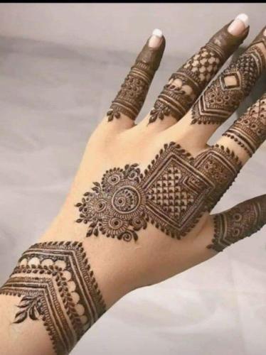 Special-Mehndi-design-easy-and-beautiful01