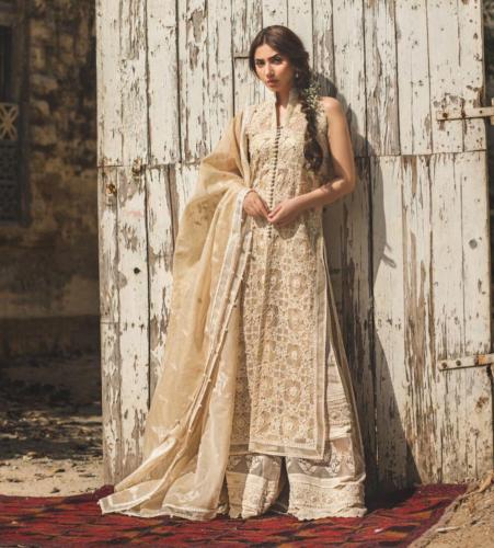 Umar Sayeed bridal collection 2021 featuring Mahira Khan (10)