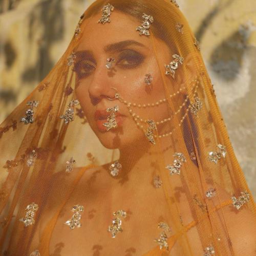 Umar Sayeed bridal collection 2021 featuring Mahira Khan (14)