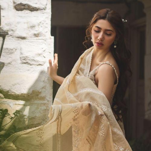 Umar Sayeed bridal collection 2021 featuring Mahira Khan (6)